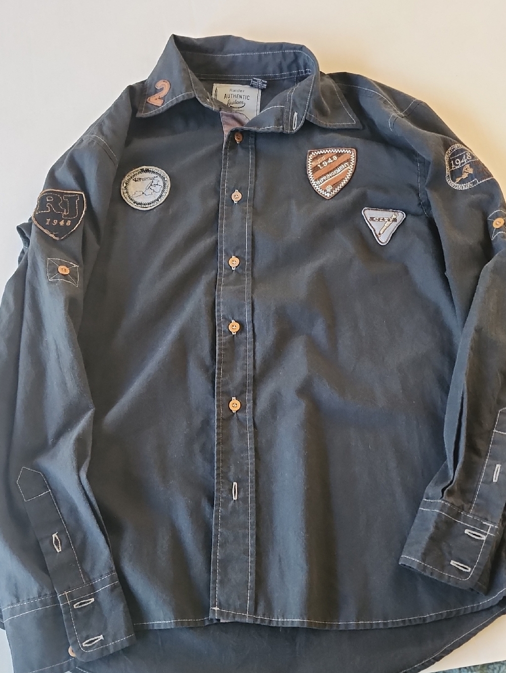 Raider Jean Co Authentic Custom Slimmer Fit Long Sleeve Button Down Shirt, L